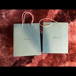 TIFFANY shopping bag, medium paper bag 9.84”*7.87”*3.94”